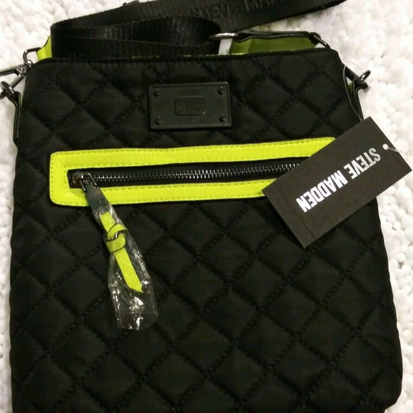SOLD!! STEVE MADDEN BPENNY CROSSBODY BAG - Picture 3 of 8